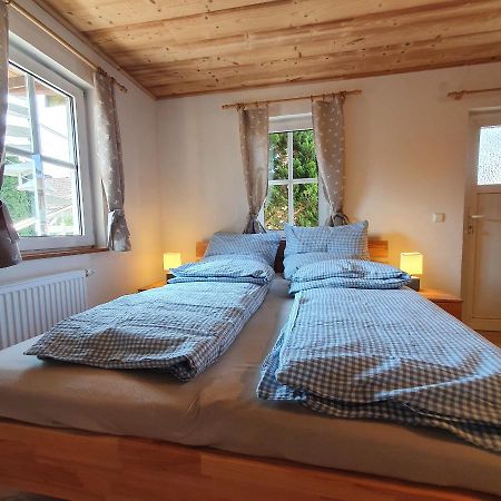 Alte Backstube - Ferienwohnung Huettenstube Und Ferienzimmer Auszeit Erkenbrechtsweiler Eksteriør billede
